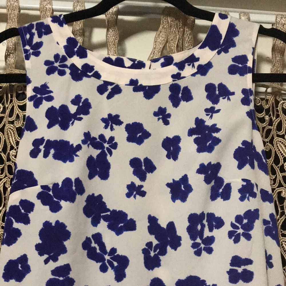 Cabi Top - Picture 3 of 8